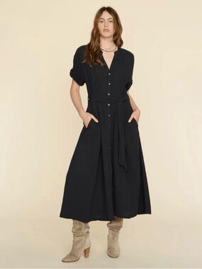 XiRENA Black Button-Front Maxi Dress with Tie Waist